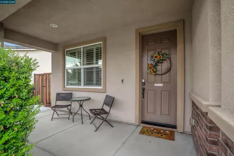 Exterior - 816 Pathfinder, Oakley, CA 94561 photo 5 of 13