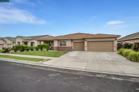 Exterior - 816 Pathfinder, Oakley, CA 94561 photo 3 of 13