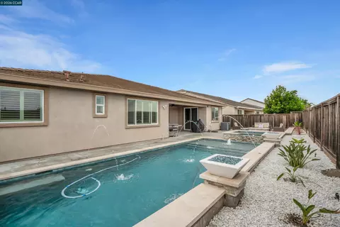 Exterior - 816 Pathfinder, Oakley, CA 94561 photo 10 of 13