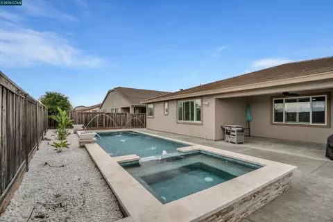 Exterior - 816 Pathfinder, Oakley, CA 94561 photo 11 of 13