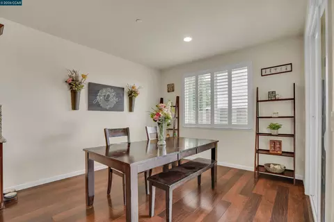 Dining - 816 Pathfinder, Oakley, CA 94561 photo 1 of 1