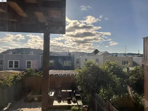 1423 Quesada Ave, San Francisco, CA 94124 photo 2