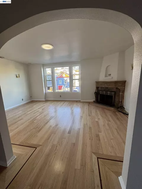 1423 Quesada Ave, San Francisco, CA 94124 photo 6