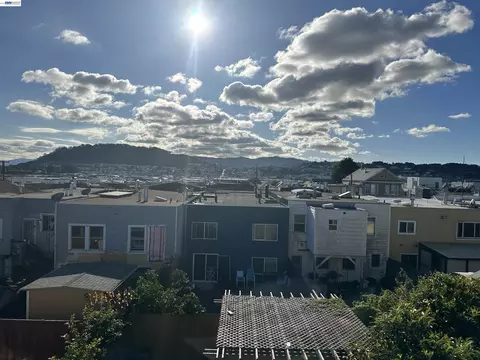 1423 Quesada Ave, San Francisco, CA 94124