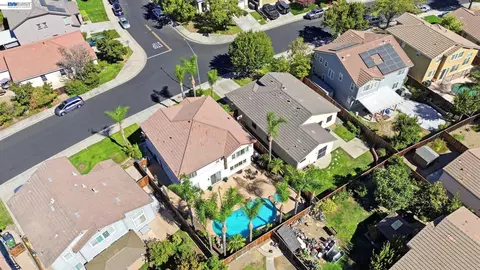 View/Area - 4597 Bonsai Ave, Tracy, CA 95377 photo 6 of 12
