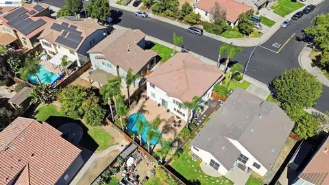 View/Area - 4597 Bonsai Ave, Tracy, CA 95377 photo 7 of 12