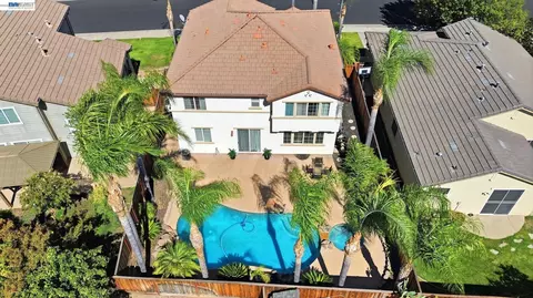 View/Area - 4597 Bonsai Ave, Tracy, CA 95377 photo 2 of 12