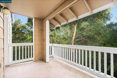 Exterior - 416 Mill Rd, Martinez, CA 94553 photo 2 of 4