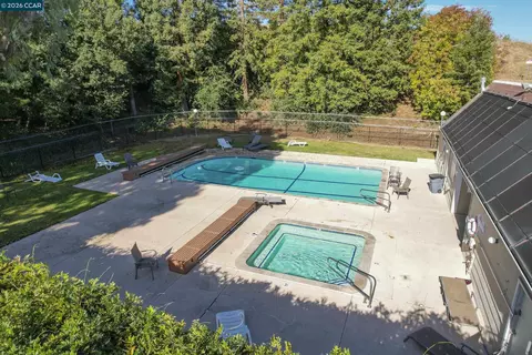 Exterior - 416 Mill Rd, Martinez, CA 94553 photo 4 of 4