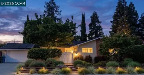 2330 Gill Port Ln, Walnut Creek, CA 94598