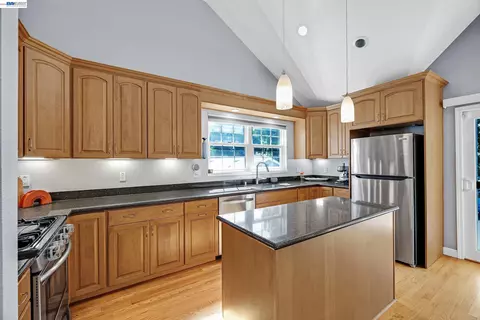 Kitchen - 210 D St, Fremont, CA 94536 photo 3 of 4