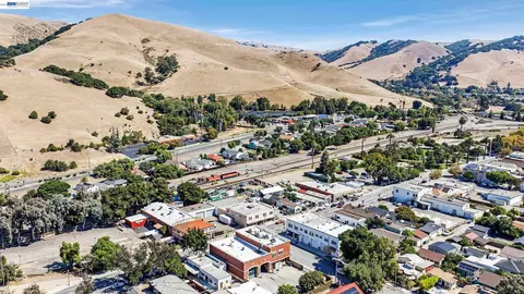 View/Area - 210 D St, Fremont, CA 94536 photo 7 of 9