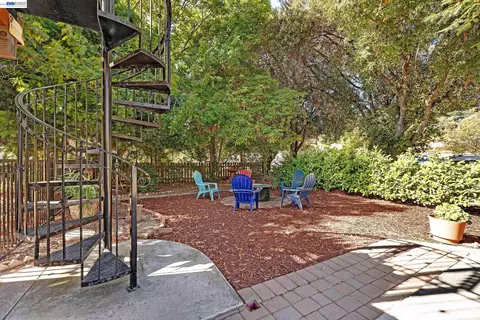 Exterior - 210 D St, Fremont, CA 94536 photo 13 of 15
