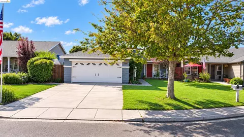 Other - 686 Frazier Dr, Oakley, CA 94561 photo 2 of 6