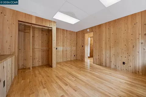 Bedroom - 281 Los Altos Dr, Kensington, CA 94708 photo 6 of 7