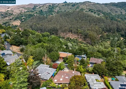 View/Area - 281 Los Altos Dr, Kensington, CA 94708 photo 5 of 6