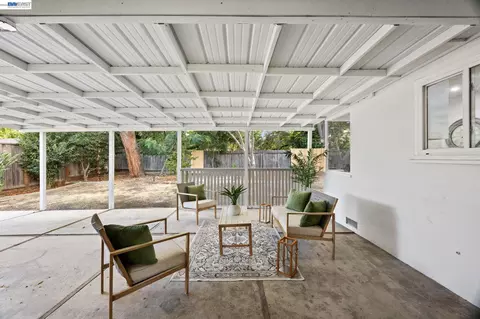Exterior - 2136 Holbrook Dr, Concord, CA 94519 photo 2 of 10