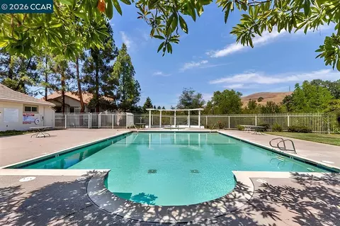Exterior - 138 Marsala Ct, Hercules, CA 94547 photo 18 of 20