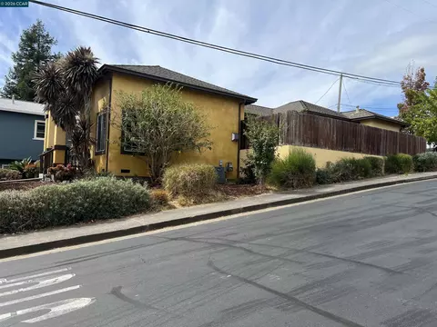 Exterior - 151 Daniels Ave, Vallejo, CA 94590 photo 4 of 17