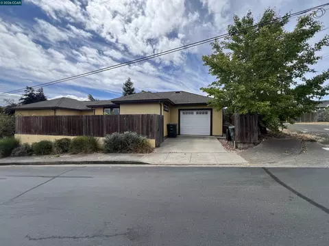 Exterior - 151 Daniels Ave, Vallejo, CA 94590 photo 5 of 17