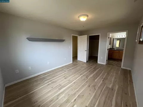 Bedroom - 151 Daniels Ave, Vallejo, CA 94590 photo 7 of 9