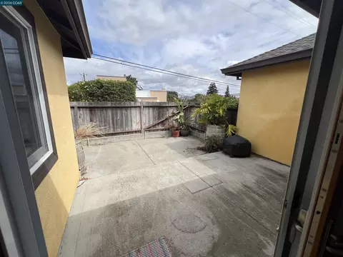 Exterior - 151 Daniels Ave, Vallejo, CA 94590 photo 14 of 17