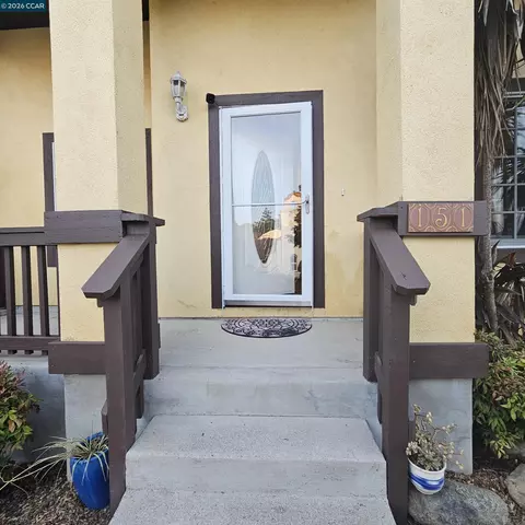 Entry Way - 151 Daniels Ave, Vallejo, CA 94590 photo 1 of 8