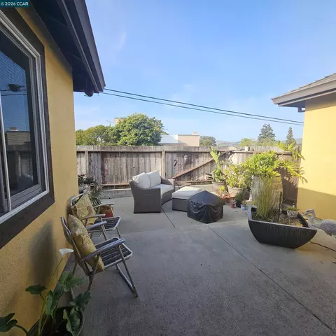Exterior - 151 Daniels Ave, Vallejo, CA 94590 photo 10 of 17