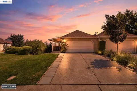1823 Mockingbird Pl, Danville, CA 94526