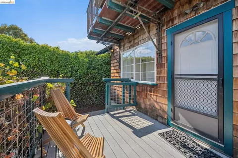 Exterior - 1106 Russell St, Berkeley, CA 94702 photo 11 of 17