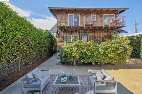 Exterior - 1106 Russell St, Berkeley, CA 94702 photo 14 of 17