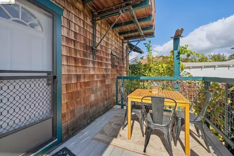 Exterior - 1106 Russell St, Berkeley, CA 94702 photo 9 of 17