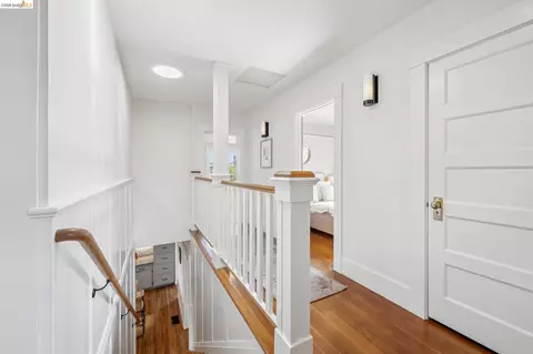 Entry Way - 1106 Russell St, Berkeley, CA 94702 photo 5 of 6