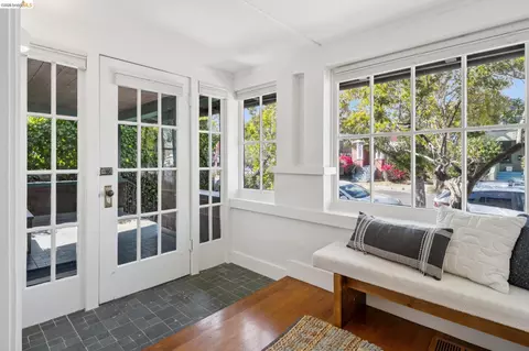 Entry Way - 1106 Russell St, Berkeley, CA 94702 photo 4 of 6
