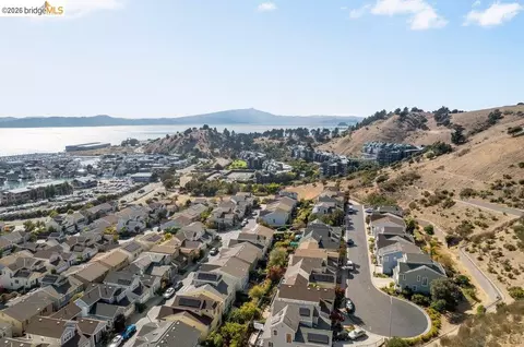 View/Area - 207 Flagship Ct, Richmond, CA 94801 photo 7 of 15
