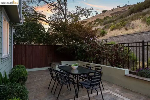 Exterior - 207 Flagship Ct, Richmond, CA 94801 photo 11 of 15