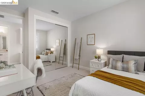 Bedroom - 207 Flagship Ct, Richmond, CA 94801 photo 5 of 7