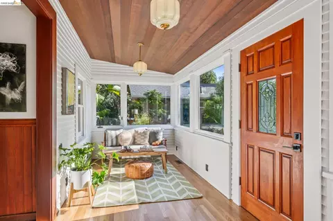 Exterior - 2129 Roosevelt Ave, Berkeley, CA 94703 photo 3 of 19