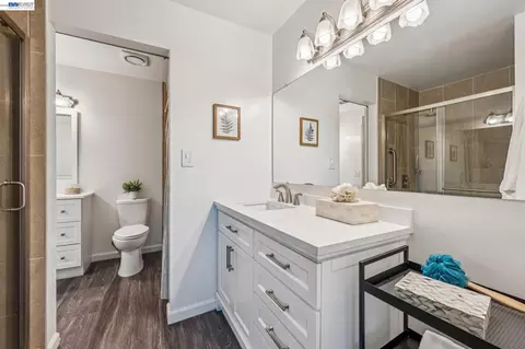 Bath - 1814 Wildbrook Ct #C, Concord, CA 94521 photo 4 of 8