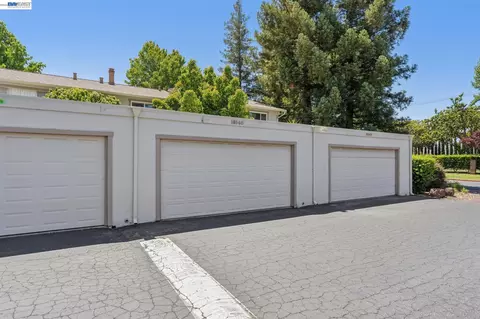 Exterior - 1814 Wildbrook Ct #C, Concord, CA 94521 photo 17 of 19