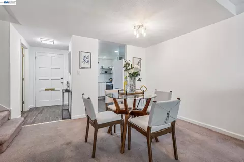 Dining - 1814 Wildbrook Ct #C, Concord, CA 94521 photo 3 of 4