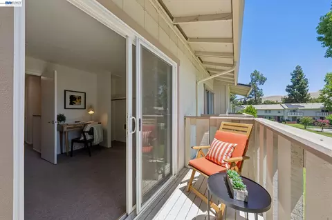 Exterior - 1814 Wildbrook Ct #C, Concord, CA 94521 photo 6 of 19
