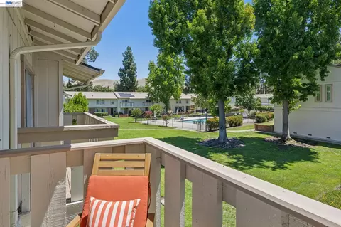 Exterior - 1814 Wildbrook Ct #C, Concord, CA 94521 photo 7 of 19
