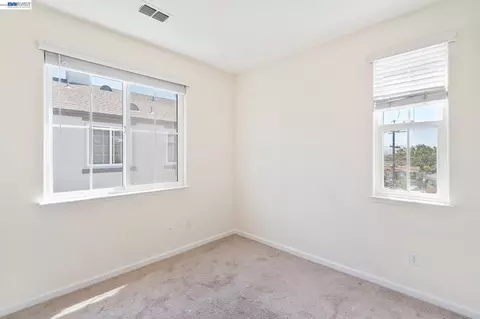 Bedroom - 7981 Bellina St, Dublin, CA 94568 photo 3 of 8