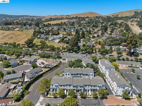 View/Area - 7981 Bellina St, Dublin, CA 94568 photo 3 of 3