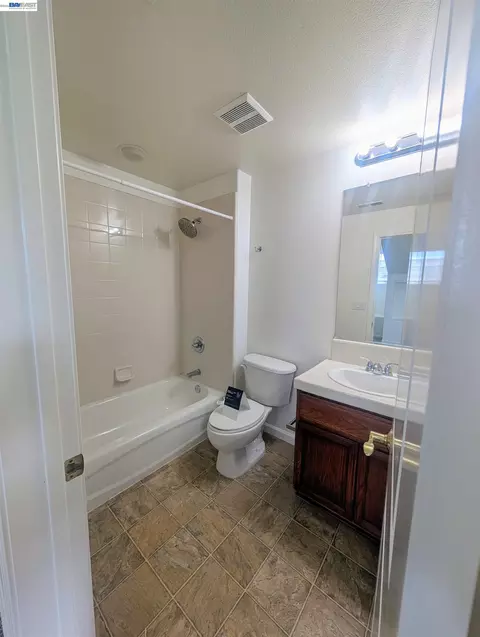 Bath - 3613 Whitworth Dr, Dublin, CA 94568 photo 1 of 3