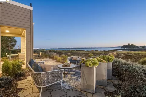 6 Waterline Pl, Richmond, CA 94801
