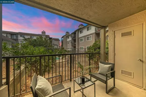 1318 B St #105, Hayward, CA 94541
