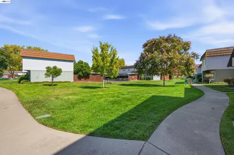 Exterior - 3159 Saginaw Ct, Pleasanton, CA 94588 photo 4 of 4