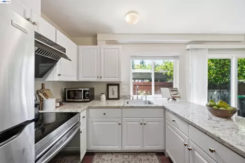 Kitchen - 3159 Saginaw Ct, Pleasanton, CA 94588 photo 2 of 4